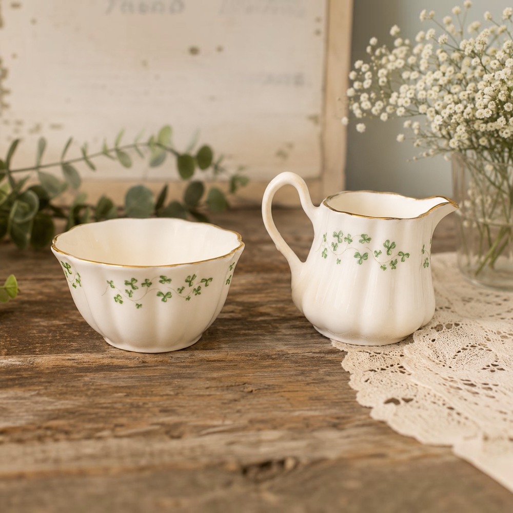 Royal Tara Ireland Fine Bone China Shamrock Creamer and Sugar Bowl Set Gold Rim